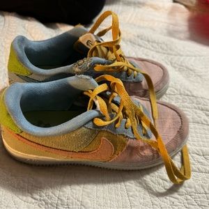 Nike 4/Youth Air Force 1 LV8